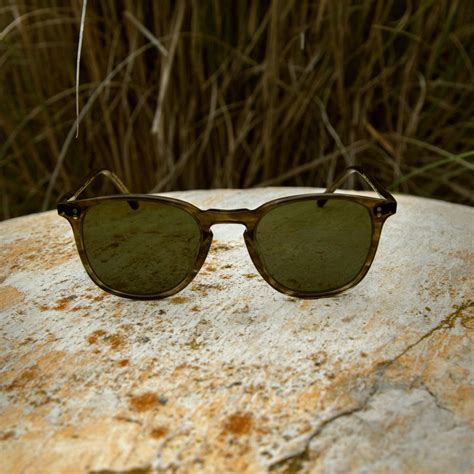 Oliver finley - Shop now Finley Vintage-F Optical in 362-Horn on Oliver Peoples online store. Free Shipping and Returns on all orders.